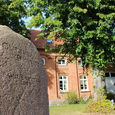 Gutshof Dubnitz Gutshof Dubnitz -ferienwohnung 2  Lilli Apartment Sassnitz