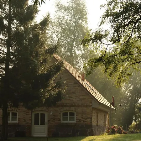 Gutshof Dubnitz Gutshof Dubnitz -ferienwohnung 2  Lilli * Sassnitz