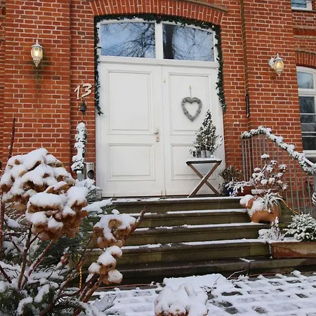 Apartment Gutshof Dubnitz Gutshof Dubnitz -ferienwohnung 2  Lilli Sassnitz