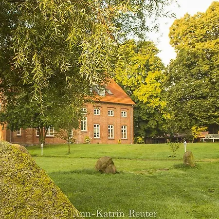 Gutshof Dubnitz Gutshof Dubnitz -ferienwohnung 2  Lilli Apartment