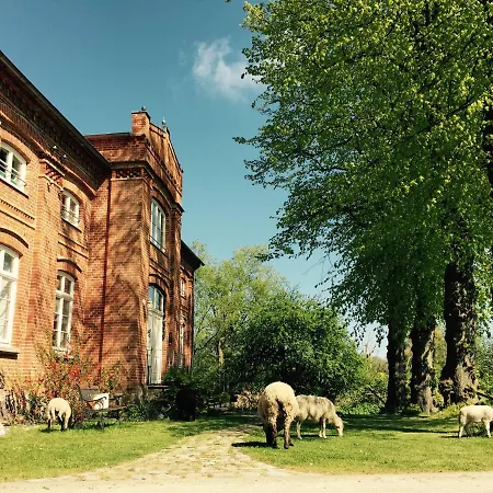 Apartment Gutshof Dubnitz Gutshof Dubnitz -ferienwohnung 2  Lilli